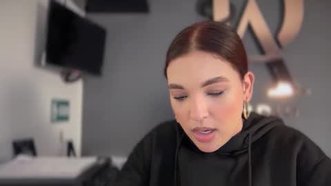  ELSA  online show from 29, 9, 2025