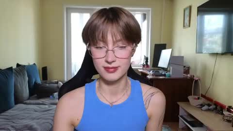 elsaangel online show from 7, 5, 2026