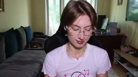 elsaangel online show from 12, 6, 2026