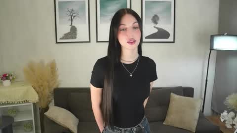 Adella online show from 17, 11, 2025