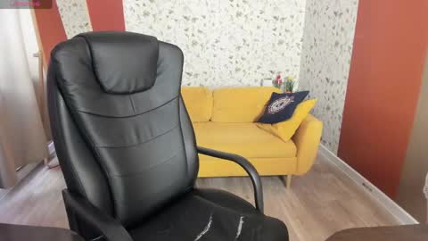 Erica  online show from 17, 4, 2026