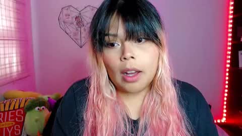 Snapshot of elymoon chatting on 1, 2, 2026 Ely online show from 1, 2, 2026