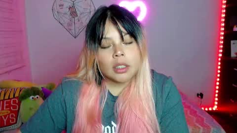 Snapshot of elymoon chatting on 3, 2, 2026 Ely online show from 3, 2, 2026