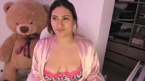 Snapshot of elyross_ chatting on 29, 4, 2026 Ross online show from 29, 4, 2026