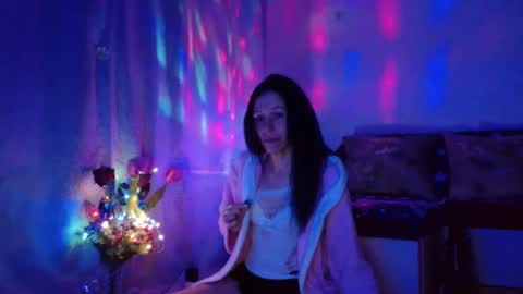 Elisa online show from 21, 1, 2025