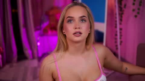 Elyssa online show from 11, 6, 2026