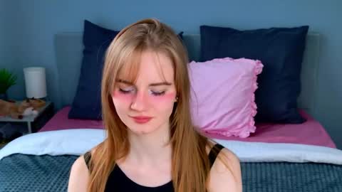 Snapshot of elza_hofffman chatting on 6, 5, 2026 Chloyka online show from 6, 5, 2026