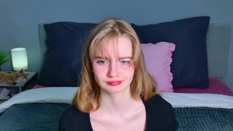 Snapshot of elza_hofffman chatting on 7, 5, 2026 Chloyka online show from 7, 5, 2026