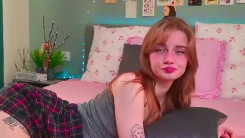 Snapshot of elza_hofffman chatting on 16, 7, 2026 Chloyka online show from 16, 7, 2026