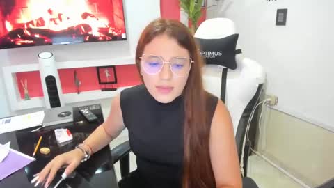 Estefany Martinez Acua INSTAGRAM ema 04oficial online show from 8, 1, 2025