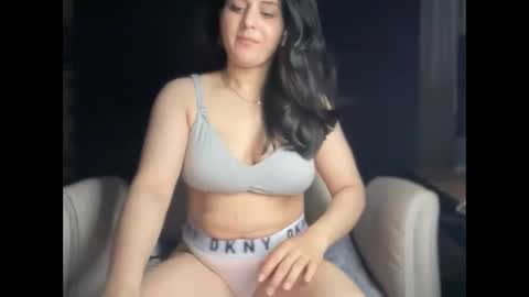 Ema Love online show from 27, 11, 2025