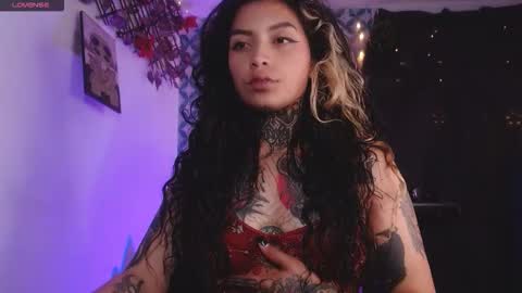 Snapshot of ema_ploxx chatting on 27, 11, 2025 ema_ploxx online show from 27, 11, 2025