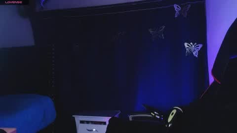 ema_ploxx online show from 25, 4, 2026