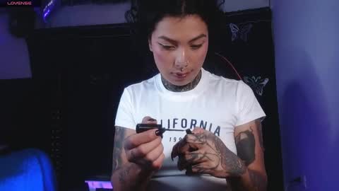 ema_ploxx online show from 28, 4, 2026