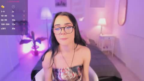 Snapshot of ema_soul chatting on 6, 10, 2025 emma soul online show from 6, 10, 2025