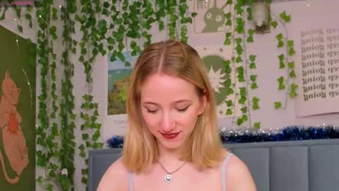 Snapshot of emacalim_ chatting on 6, 1, 2026 Emma online show from 6, 1, 2026