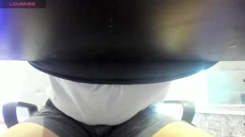 emahills__axelrose online show from 15, 11, 2025