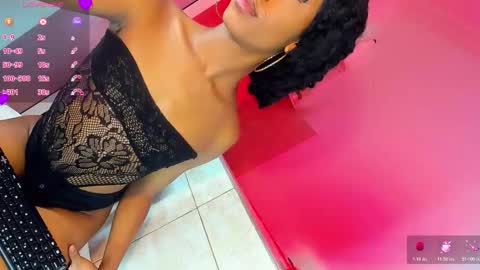 ember_victiria online show from 16, 11, 2025