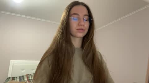 Alina online show from 23, 4, 2026