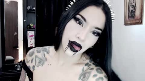 Emerald Black online show from 27, 2, 2025