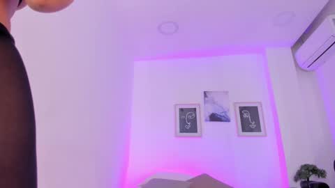 emelie_89 online show from 26, 2, 2025