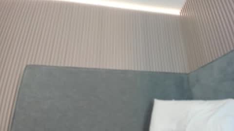 emelie_89 online show from 2, 12, 2025