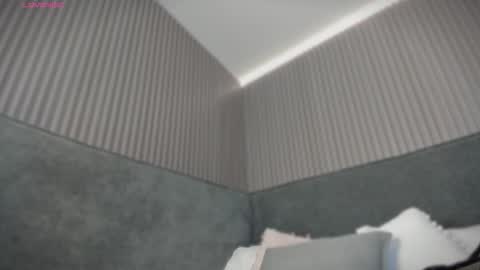 emelie_89 online show from 11, 3, 2026