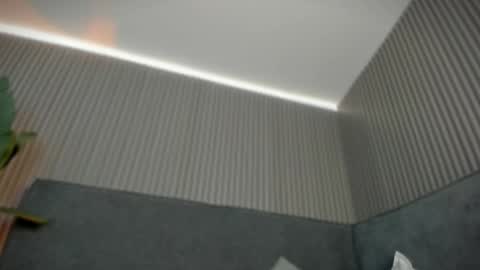 emelie_89 online show from 27, 4, 2026