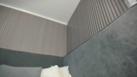 emelie_89 online show from 12, 6, 2026