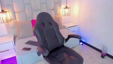 Emily  online show from 4, 12, 2024