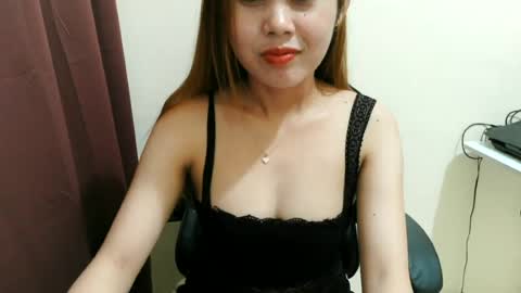 Snapshot of emely_18 chatting on 12, 7, 2026 emely_18 online show from 12, 7, 2026