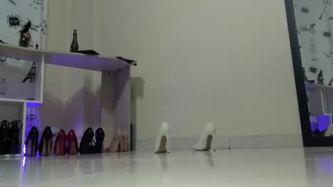 Emely   online show from 27, 2, 2025