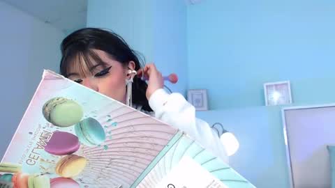 Snapshot of emerald_gh chatting on 8, 5, 2026 Danna online show from 8, 5, 2026