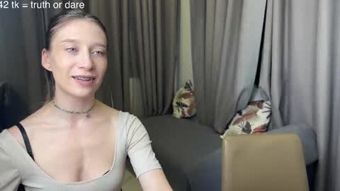 emi__ly online show from 11, 3, 2026