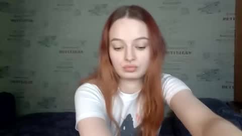 Snapshot of emi_less chatting on 11, 1, 2026 Emi online show from 11, 1, 2026