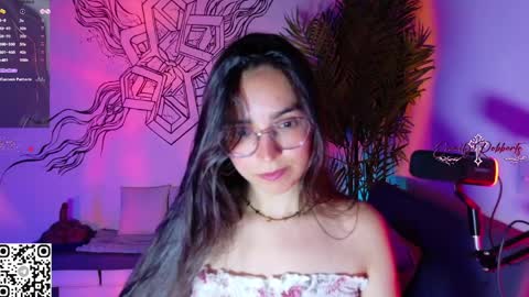 Emmily Roberts online show from 14, 4, 2026