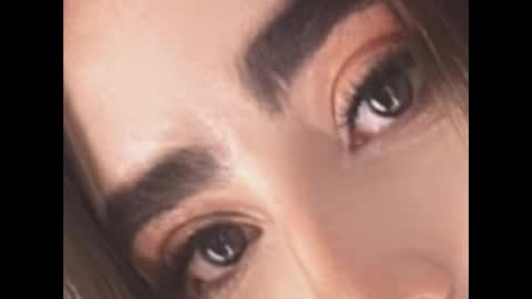 emi_royse online show from 6, 3, 2025