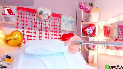 Emily Sarai online show from 7, 2, 2025