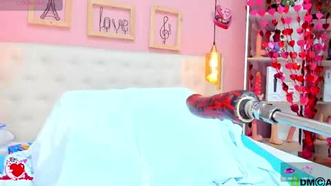 Emily Sarai online show from 1, 3, 2025