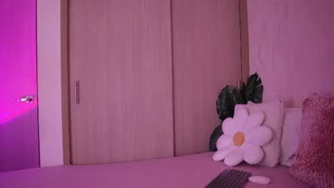    online show from 19, 7, 2026
