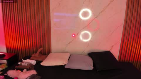 Snapshot of emiilycollins1 chatting on 22, 12, 2024 online show from 22, 12, 2024