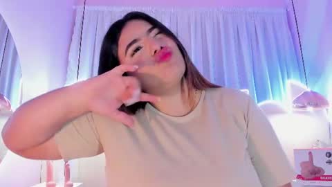 Emiily Grace online show from 11, 6, 2026