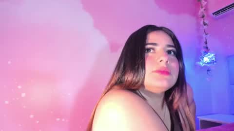 Emiily Grace online show from 21, 7, 2026