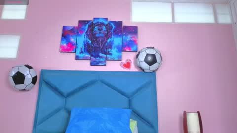 emiilysthone online show from 23, 6, 2026