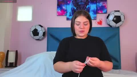 emiilysthone online show from 1, 7, 2026
