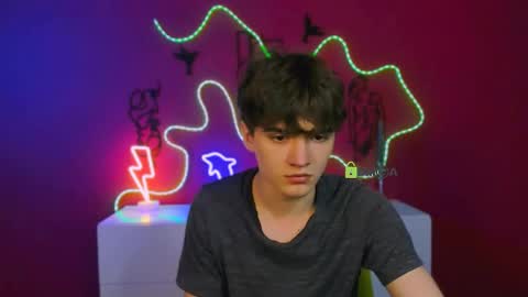 emil_lucky online show from 22, 4, 2026