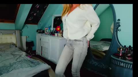 Emila online show from 9, 2, 2025