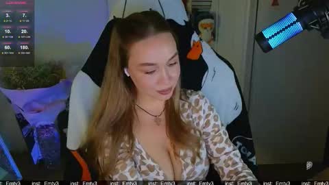 Snapshot of emili1_bc chatting on 15, 12, 2025 Emili online show from 15, 12, 2025