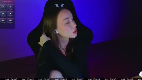 Snapshot of emili1_bc chatting on 6, 3, 2026 Emili online show from 6, 3, 2026