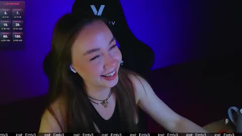 Snapshot of emili1_bc chatting on 8, 3, 2026 Emili online show from 8, 3, 2026